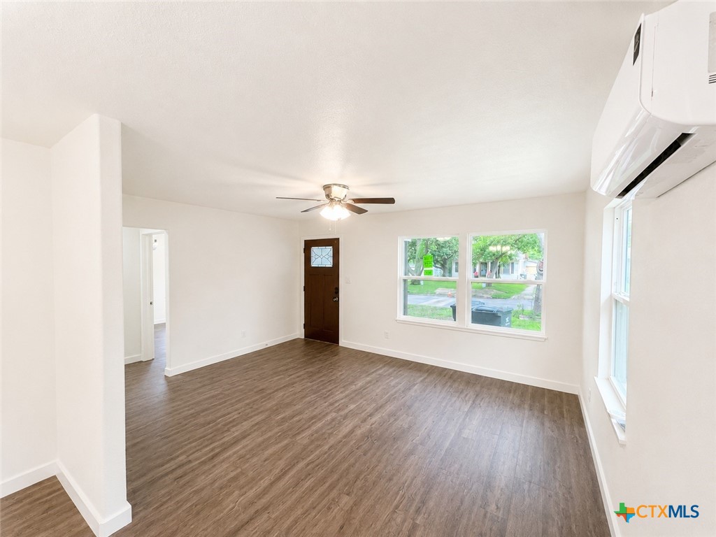 1405 South 39th Street Temple, TX 76504 - Photo 8 of 21