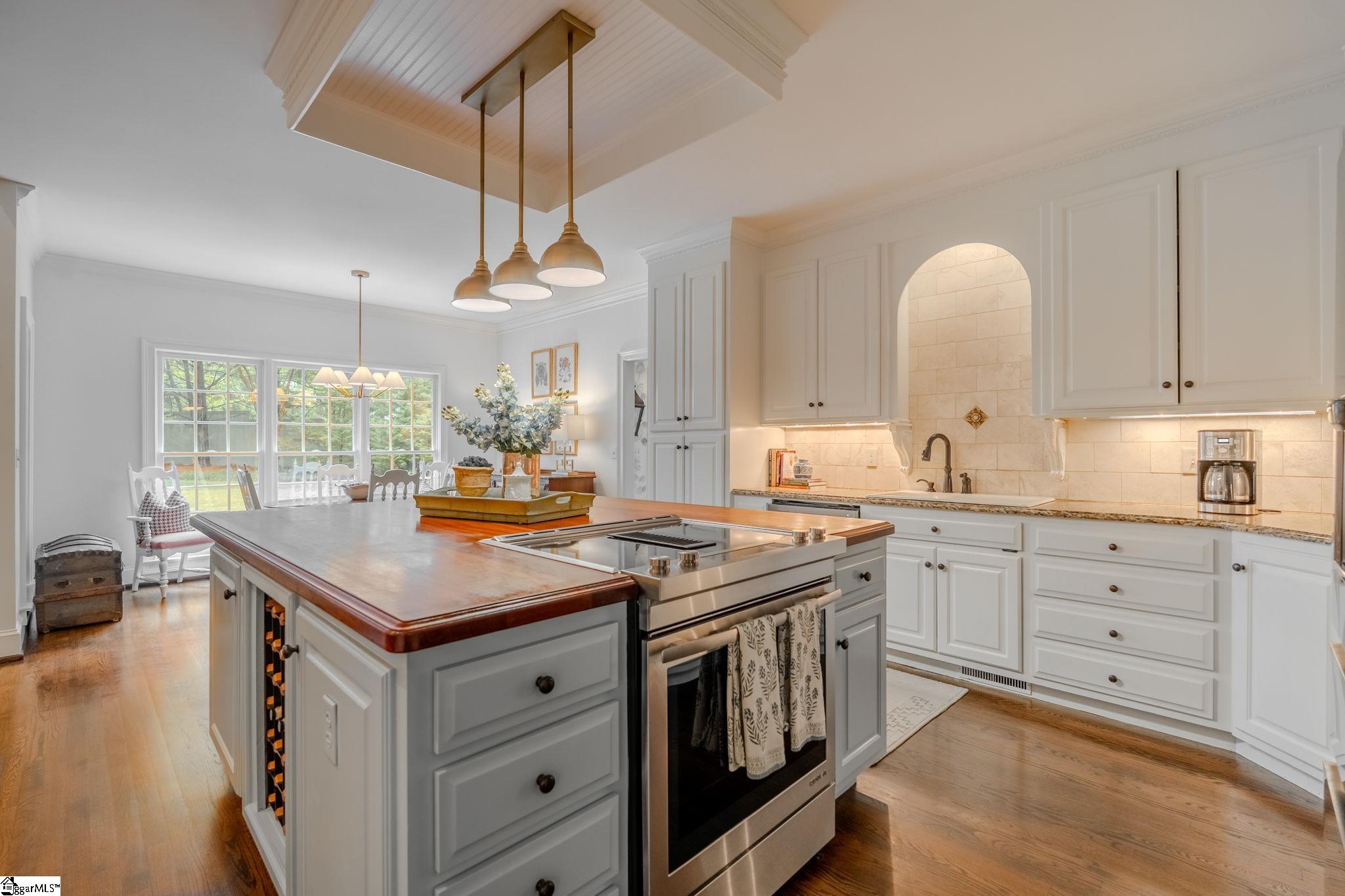 6 Chipping Court Greenville, SC 29607 - Photo 8 of 50