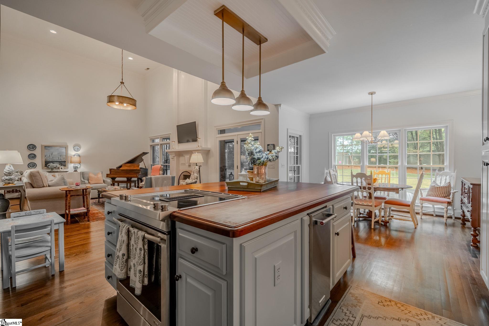6 Chipping Court Greenville, SC 29607 - Photo 9 of 50