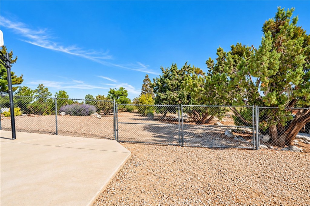 150 Smoke Tree Road Pinon Hills, CA 92372 - Photo 56 of 63 Gallery Image 56