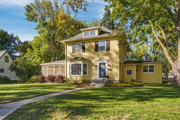 $350,000 | 309 Division Street East, Buffalo, MN 55313