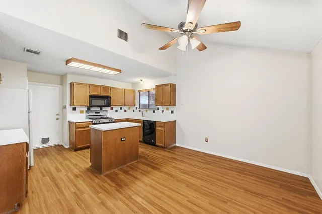 $2,400 | 11931 Bittern Hollow, Austin, TX 78758