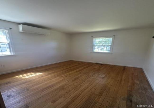 888 Pond View Road Riverhead, NY 11901 - Photo 5 of 10