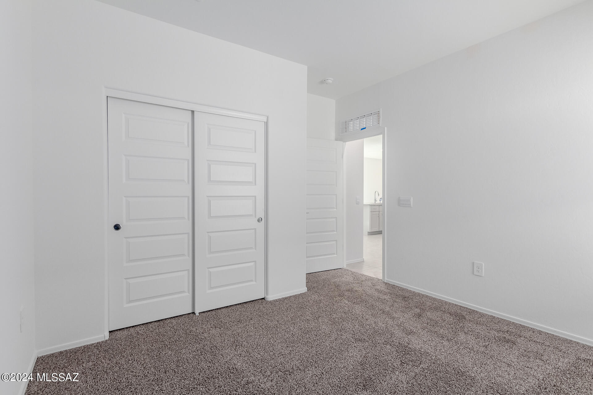 9970 North Cascalote Lane Marana, AZ 85653 - Photo 22 of 47 Diana H30D Model Interior H30D* Photos/Digital Renderings are of a Diana home, from another location and are for illustration purposes only. Interior packages, exterior elevation, color, and structural options may vary. Home is under construction. Furnishings and decorative items not included with home purchase. *