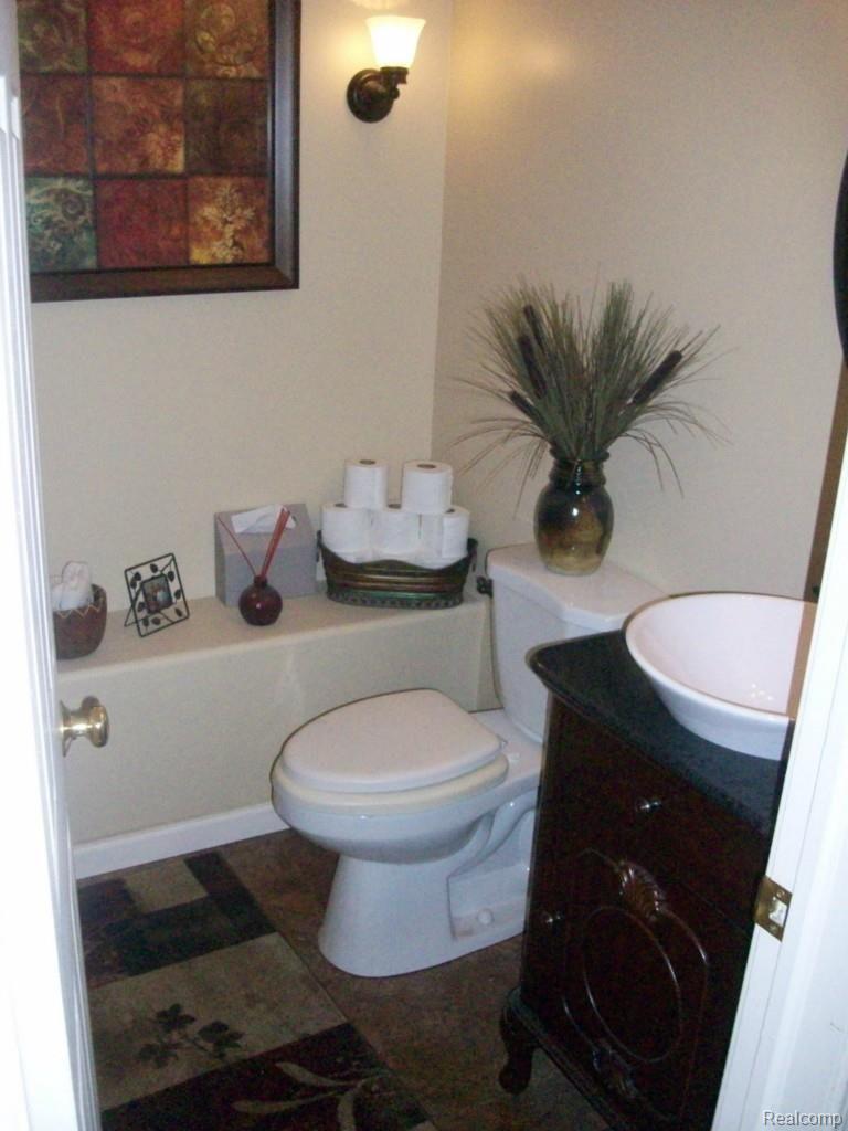 2544 Eaton Gate Road Lake Orion, MI 48360 - Photo 15 of 15 15.jpg