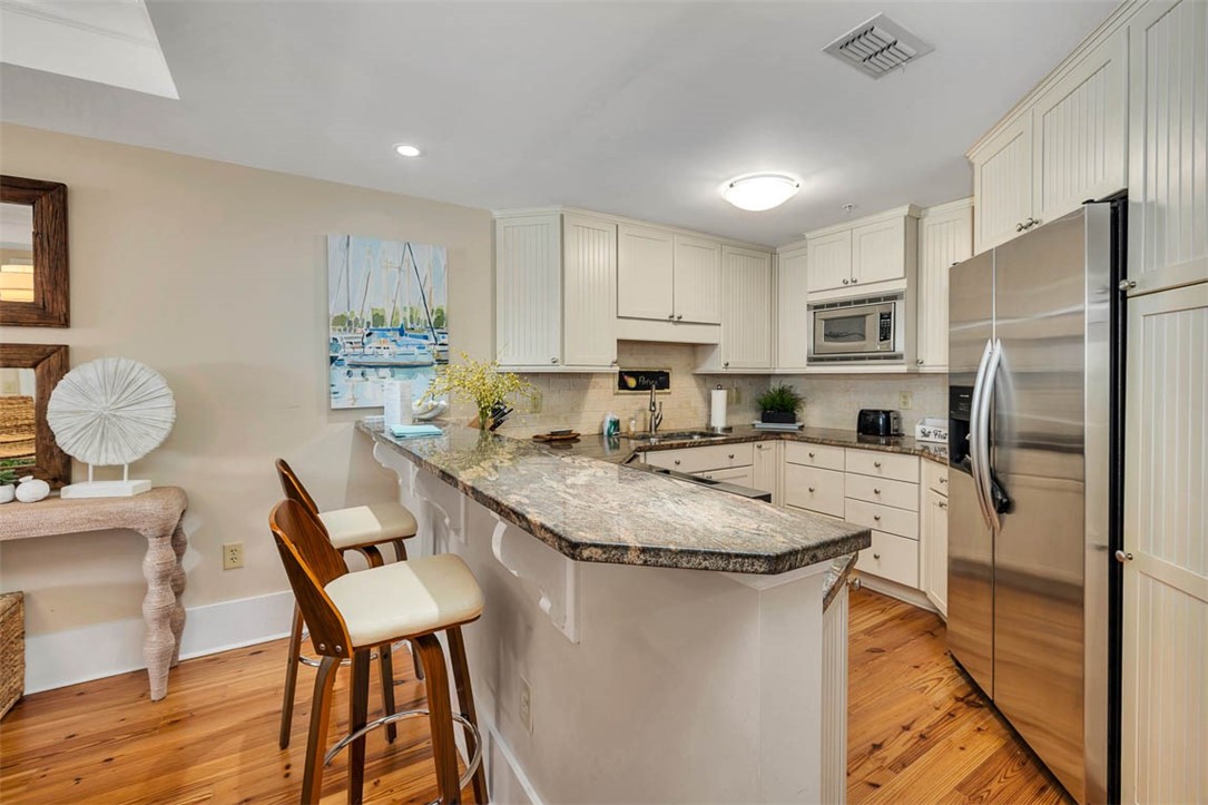744 Ocean Boulevard, Unit 202 St. Simons Island, GA 31522 - Photo 8 of 29