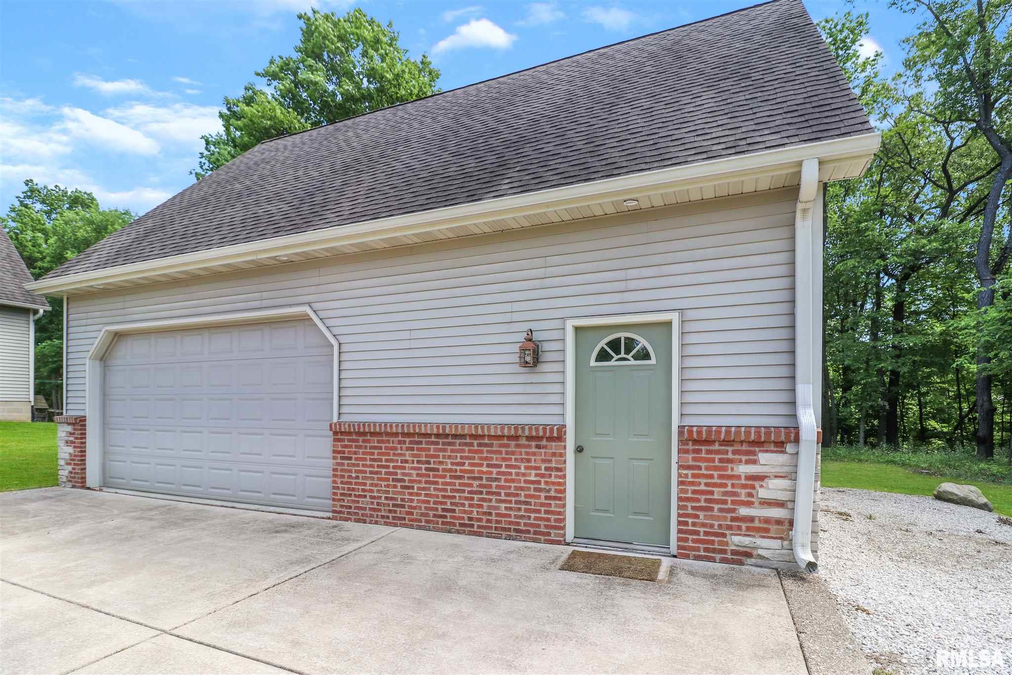 23369 Farmdale Road Washington, IL 61571 - Photo 48 of 50 Gallery Image 48