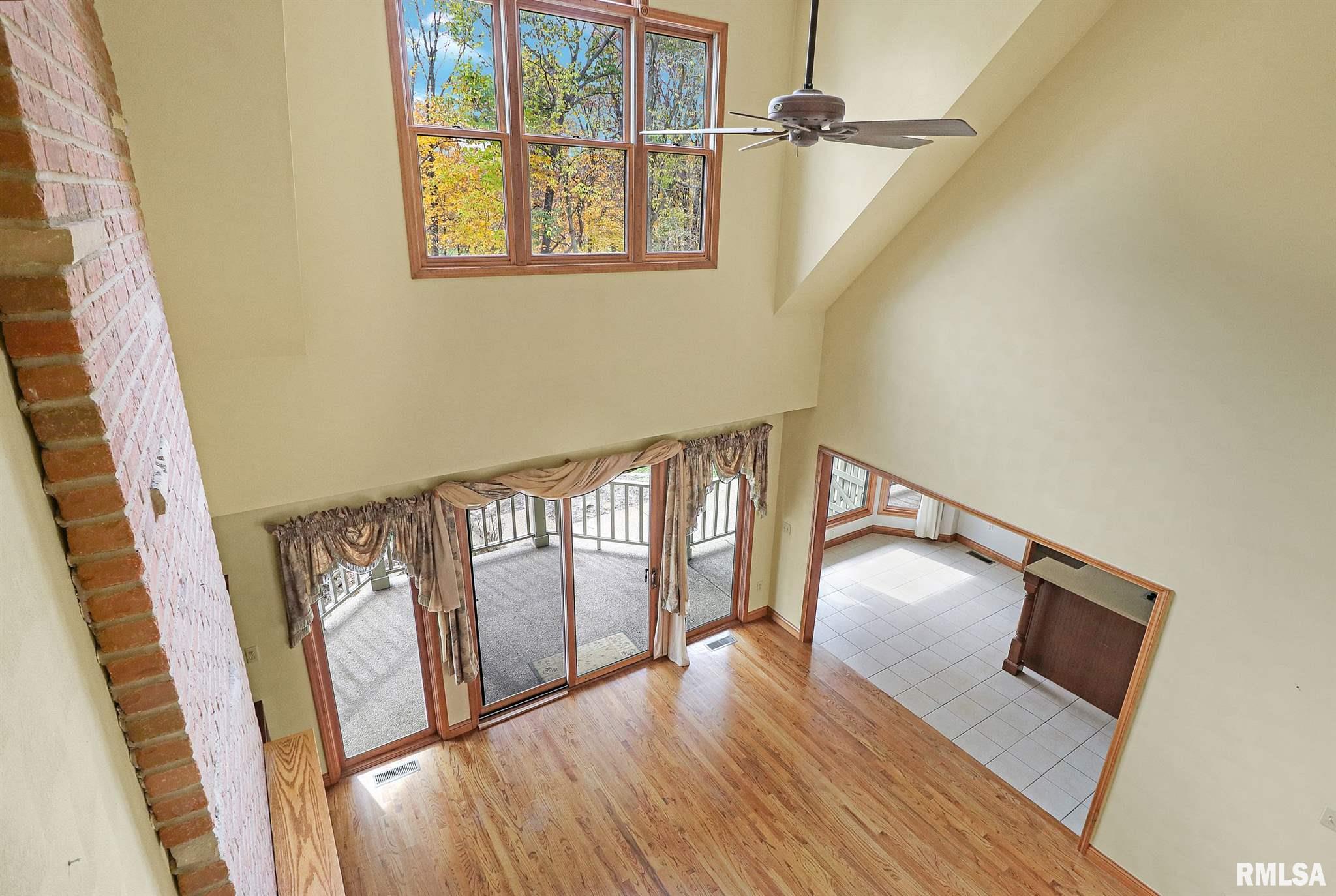 23369 Farmdale Road Washington, IL 61571 - Photo 8 of 50 Gallery Image 8