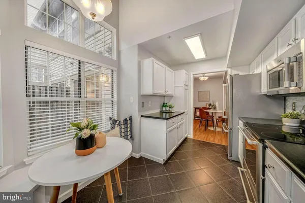 $2,150 | 19907 Dunstable Circle, Unit 184, Germantown, MD 20876