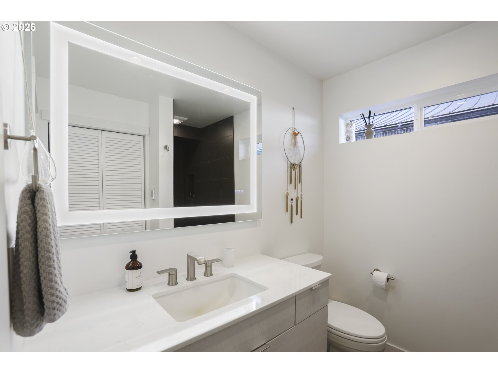 24600 Northwest St Helens Road, Unit M12 Portland, OR 97231 - Photo 18 of 48 Bathroom