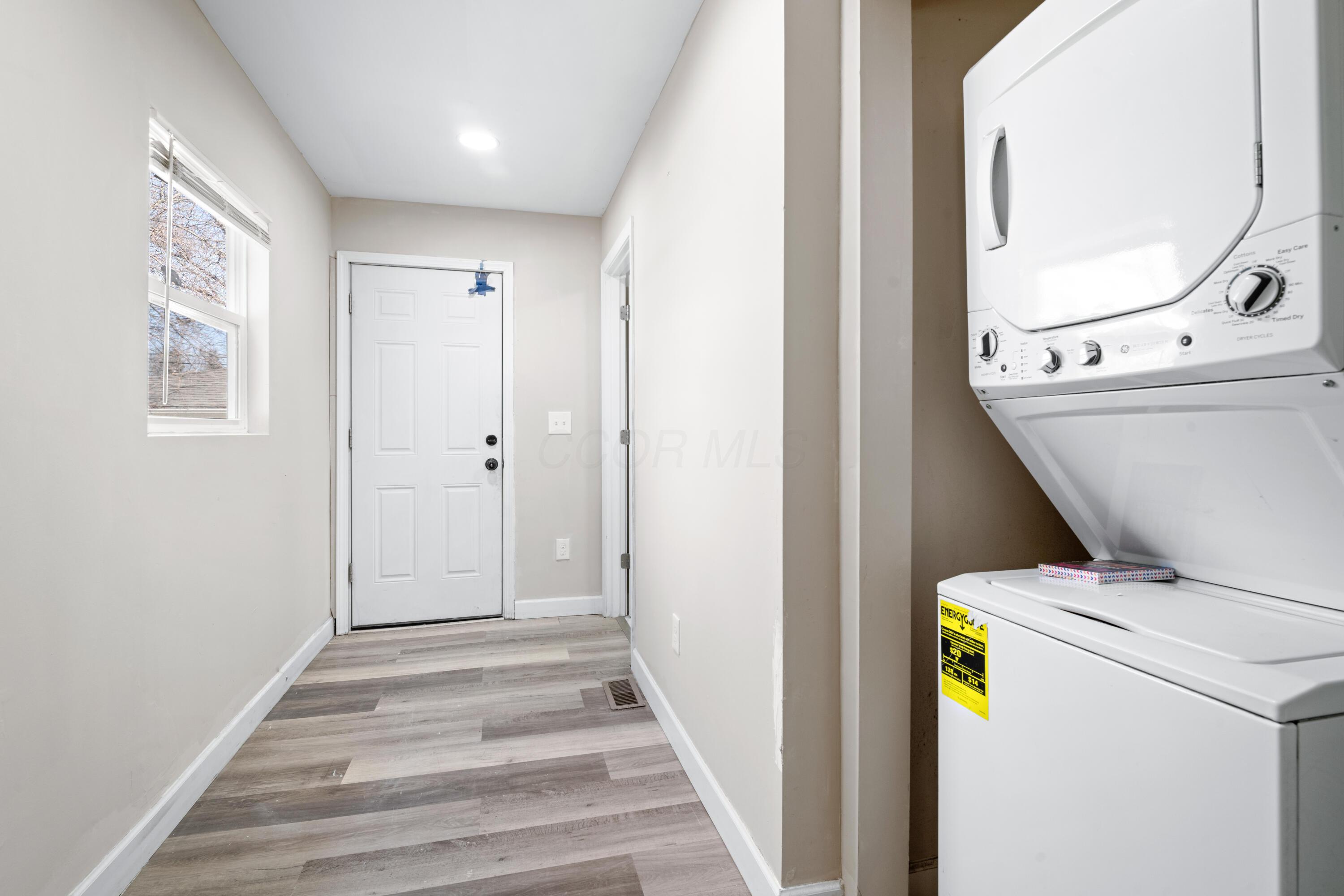 1360 East Weber Road Columbus, OH 43211 - Photo 11 of 25 DSC_5031