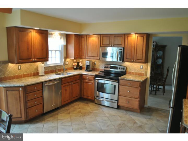 41 Pheasant Road Doylestown, PA 18901 - Photo 4 of 16 Kitchen
