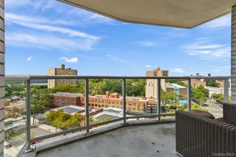 $365,000 | 3333 Henry Hudson Parkway, Unit 12M | Riverdale