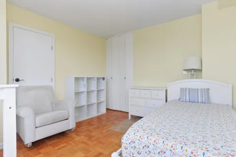 $365,000 | 3333 Henry Hudson Parkway, Unit 12M | Riverdale