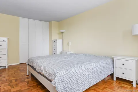 $365,000 | 3333 Henry Hudson Parkway, Unit 12M | Riverdale