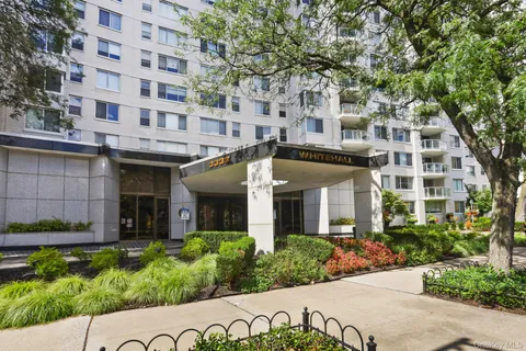 $365,000 | 3333 Henry Hudson Parkway, Unit 12M | Riverdale