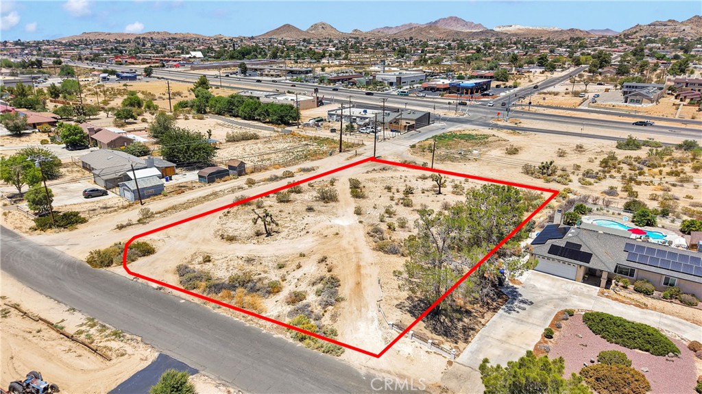 18924 Symeron Road Apple Valley, CA 92307 - Photo 6 of 13