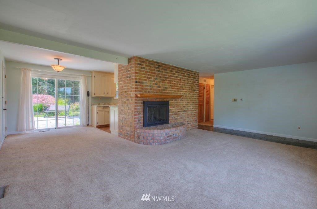 19228 106th Avenue Southeast Renton, WA 98055 - Photo 5 of 18 Gallery Image 5