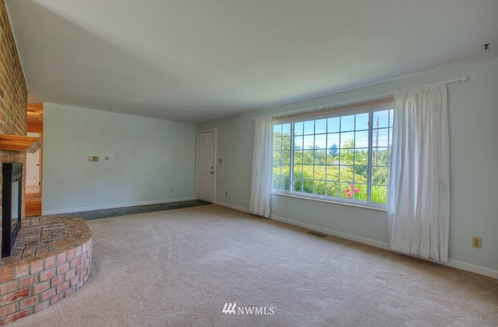 19228 106th Avenue Southeast Renton, WA 98055 - Photo 6 of 18 Gallery Image 6