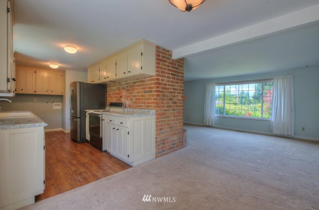 19228 106th Avenue Southeast Renton, WA 98055 - Photo 8 of 18 Gallery Image 8
