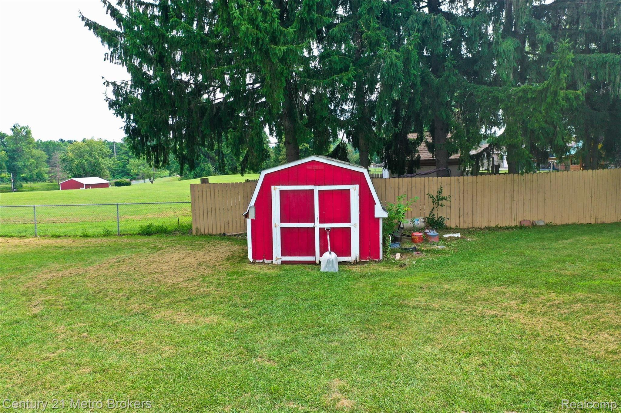 3408 South State Road Davison, MI 48423 - Photo 11 of 51 3408-S-State-Rd-77 Outside.jpg