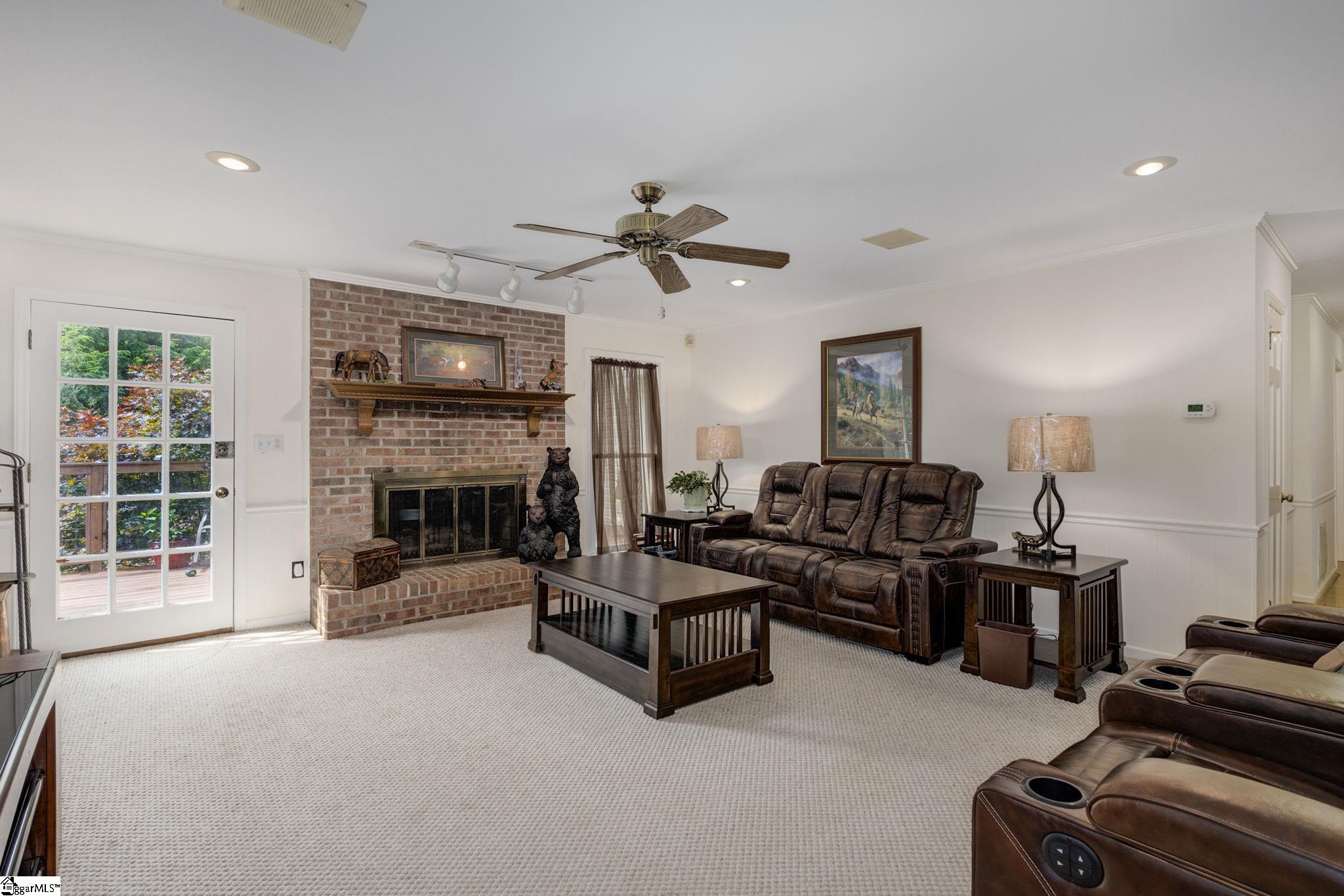 103 Colony Road Travelers Rest, SC 29690 - Photo 8 of 36 Gallery Image 8