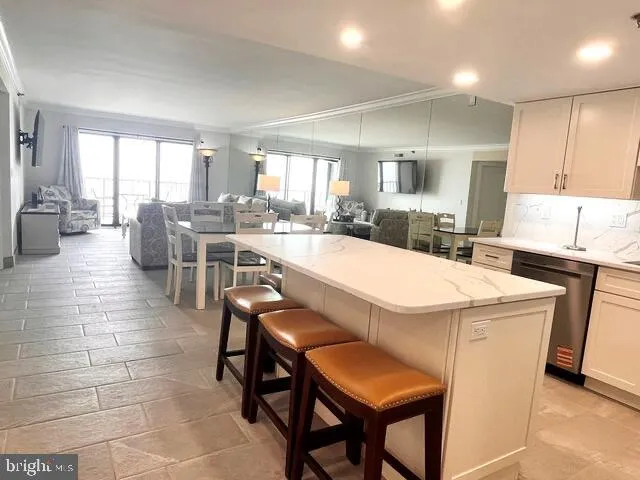 $4,000 | 9800 Coastal Highway, Unit 906, Ocean City, MD 21842