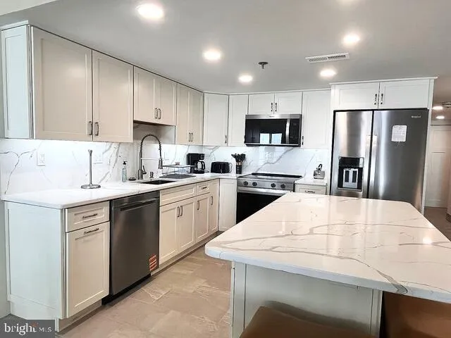 $4,000 | 9800 Coastal Highway, Unit 906, Ocean City, MD 21842