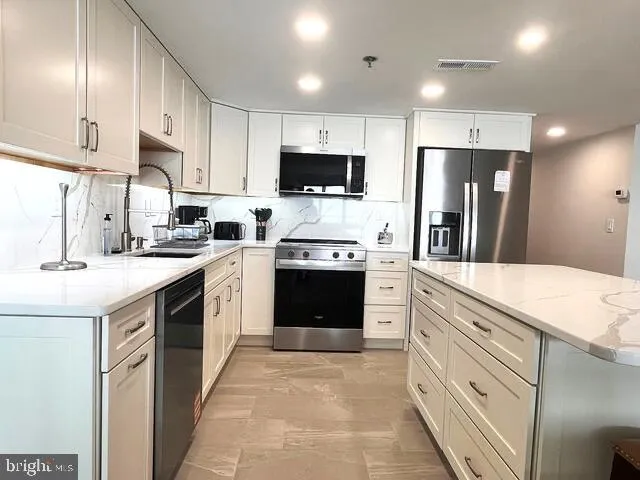 $4,000 | 9800 Coastal Highway, Unit 906, Ocean City, MD 21842