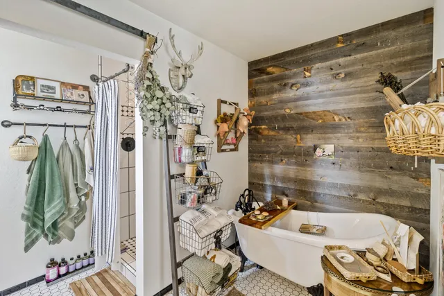 $1,275,000 | 21774 Oak Meadow Road, Palo Cedro, CA 96073