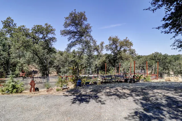 $1,275,000 | 21774 Oak Meadow Road, Palo Cedro, CA 96073