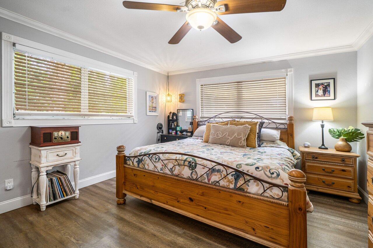 5136 Laird Lane Jupiter, FL 33458 - Photo 11 of 45 017-5136LairdLane-Jupiter-FL-33458-SMALL