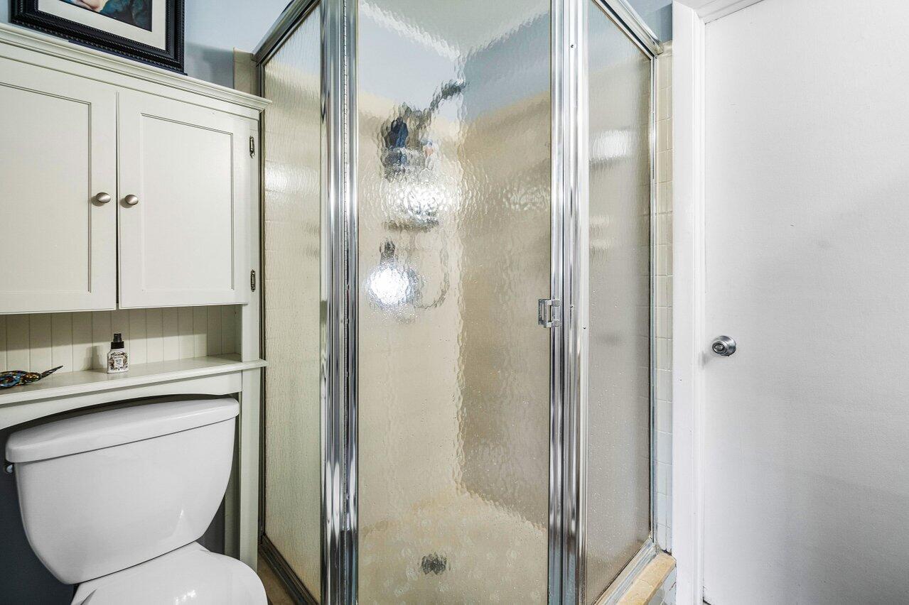 5136 Laird Lane Jupiter, FL 33458 - Photo 16 of 45 022-5136LairdLane-Jupiter-FL-33458-SMALL