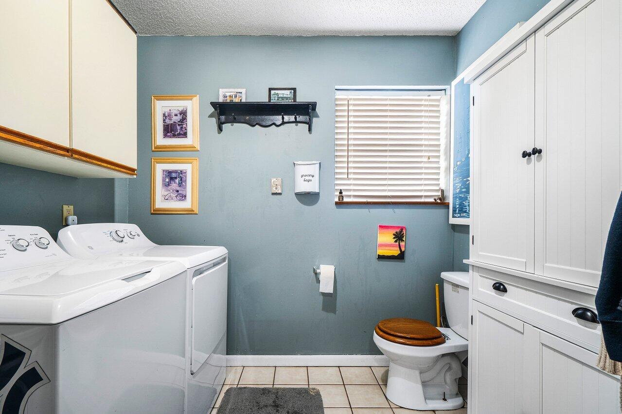 5136 Laird Lane Jupiter, FL 33458 - Photo 19 of 45 025-5136LairdLane-Jupiter-FL-33458-SMALL