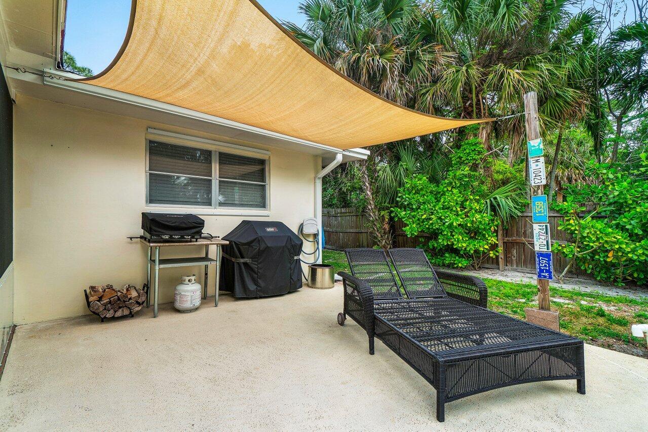 5136 Laird Lane Jupiter, FL 33458 - Photo 25 of 45 031-5136LairdLane-Jupiter-FL-33458-SMALL