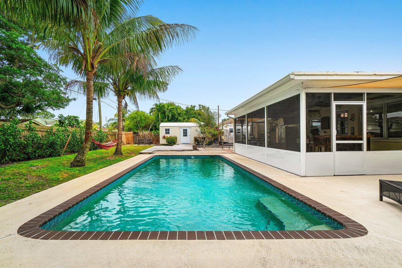 5136 Laird Lane Jupiter, FL 33458 - Photo 26 of 45 032-5136LairdLane-Jupiter-FL-33458-SMALL