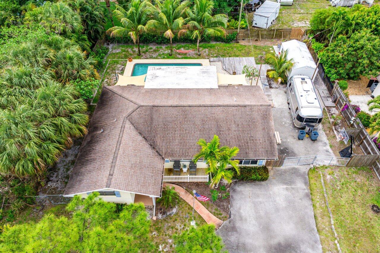 5136 Laird Lane Jupiter, FL 33458 - Photo 35 of 45 043-5136LairdLane-Jupiter-FL-33458-SMALL