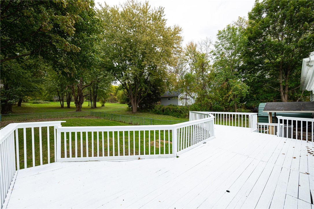 4530 Nine Mile Point Road Perinton, NY 14450 - Photo 14 of 34