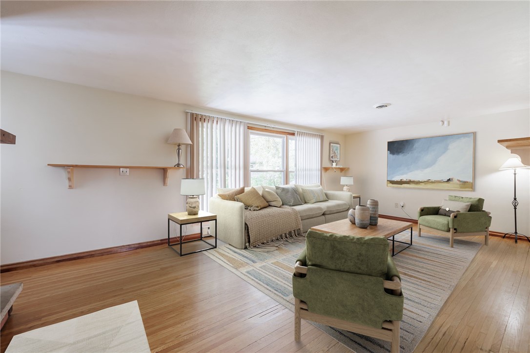 4530 Nine Mile Point Road Perinton, NY 14450 - Photo 16 of 34