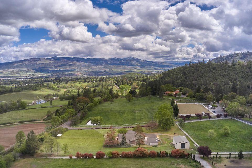 7300 Dark Hollow Road Medford, OR 97501 - Photo 35 of 36 20210430153249879905000000-o