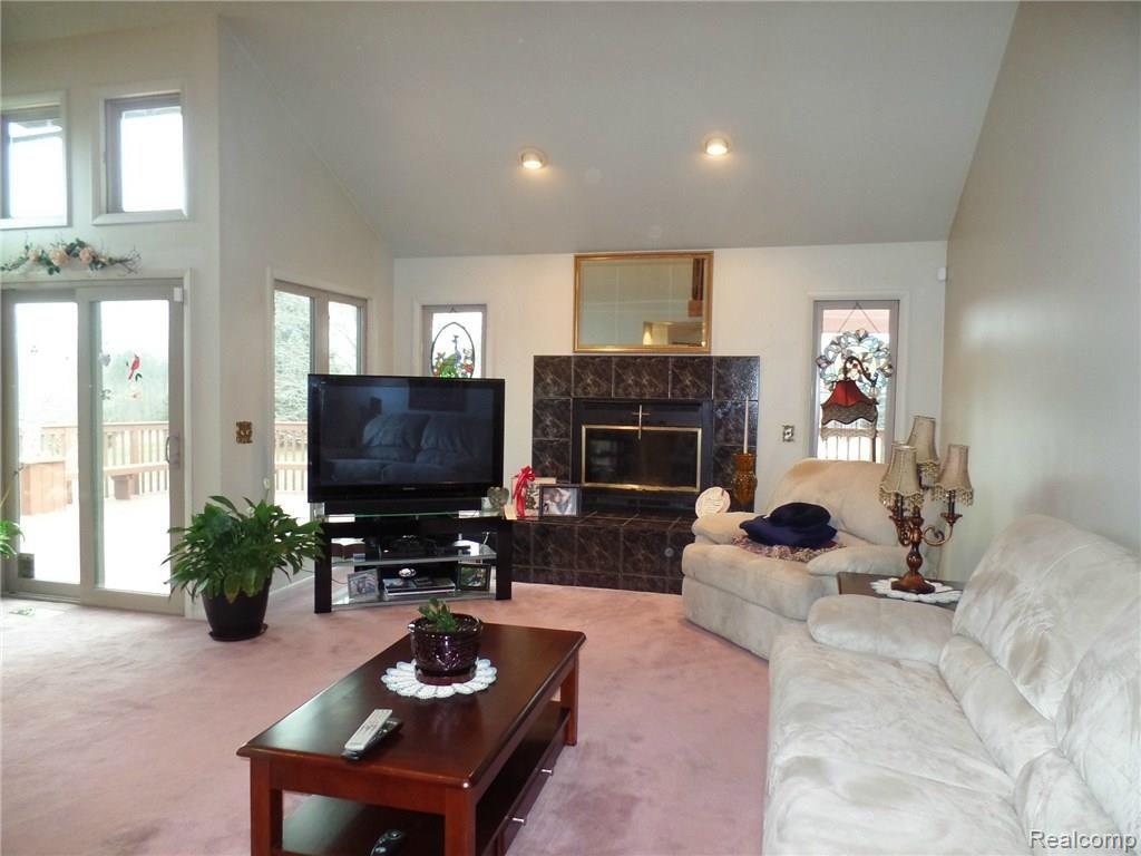 147 North Hayes Road Lapeer, MI 48446 - Photo 17 of 56 SAM_6805.JPG