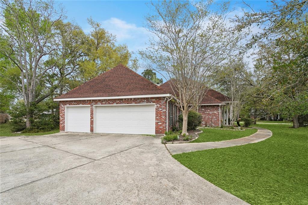 124 Rue Juneau Slidell, LA 70461 - Photo 2 of 21
