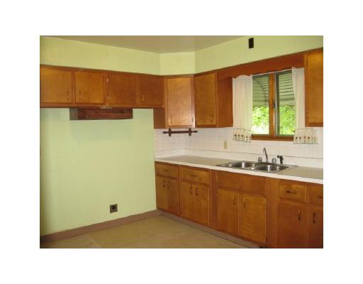 830 Wilhelm Road Hermitage, PA 16148 - Photo 2 of 7 Kitchen.