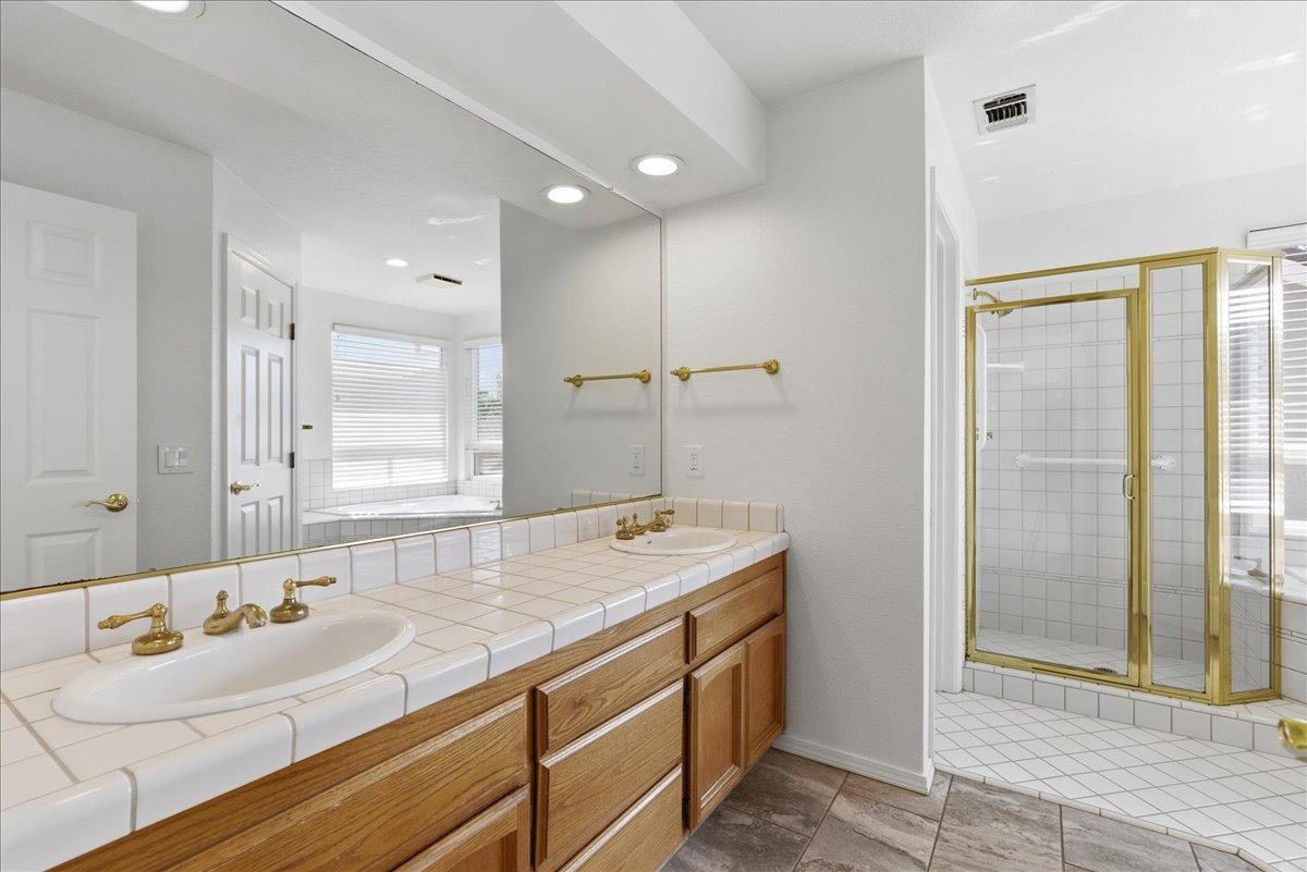 1102 Creek Ridge Court Roseville, CA 95747 - Photo 29 of 49