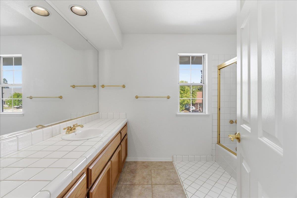 1102 Creek Ridge Court Roseville, CA 95747 - Photo 39 of 49