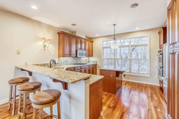 $489,900 | 228 Ridgewood Avenue, Minneapolis, MN 55403