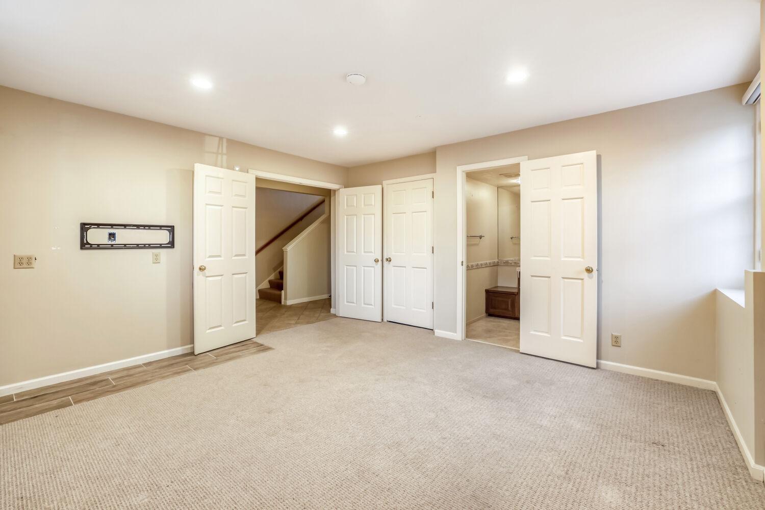 228 Ridgewood Avenue Minneapolis, MN 55403 - Photo 22 of 27