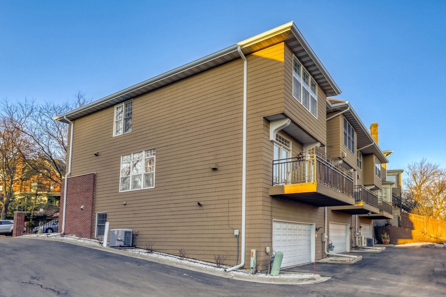 228 Ridgewood Avenue Minneapolis, MN 55403 - Photo 27 of 27