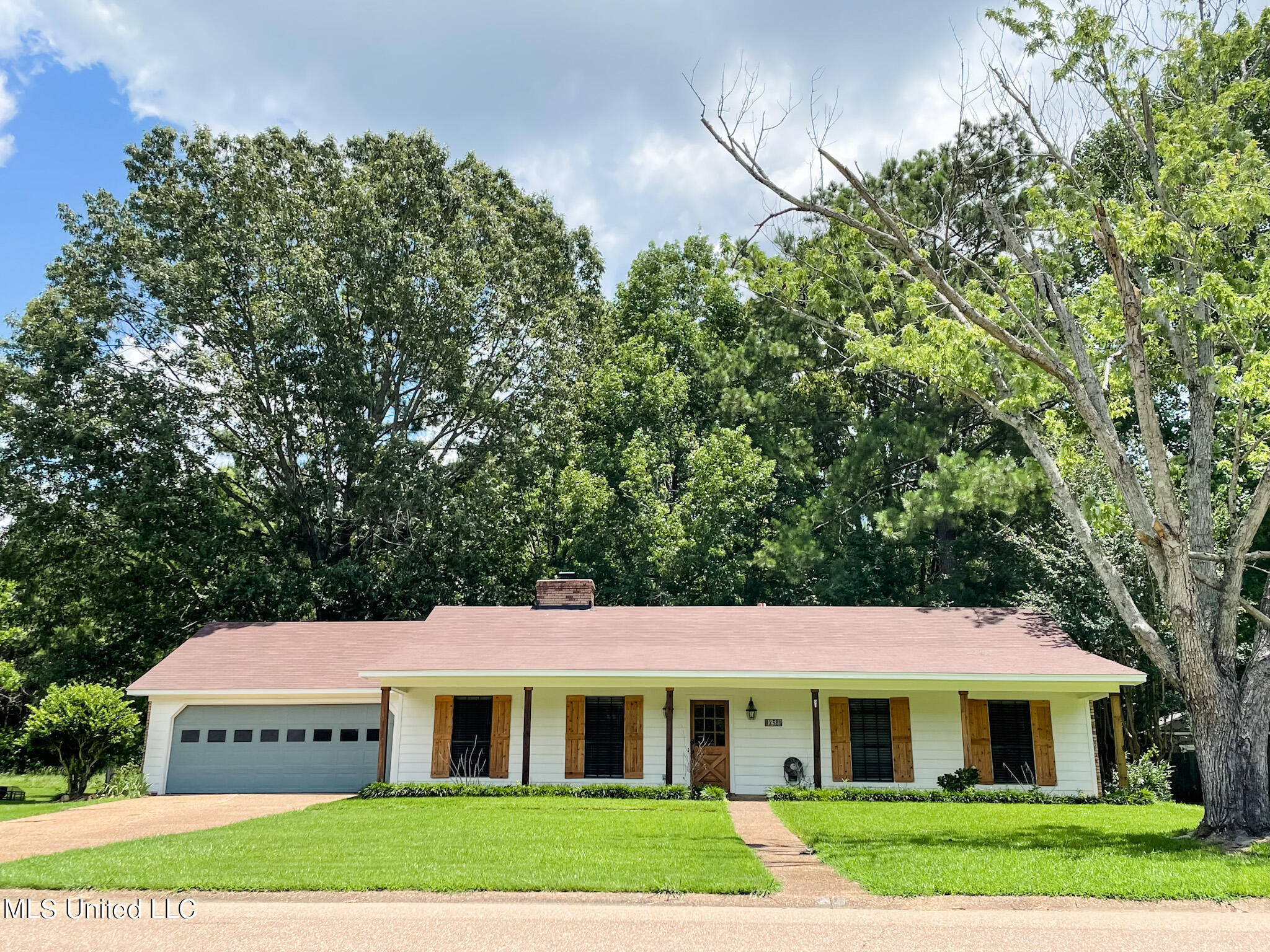 238 Oak Bend Madison, MS 39110 - Photo 1 of 16 Front