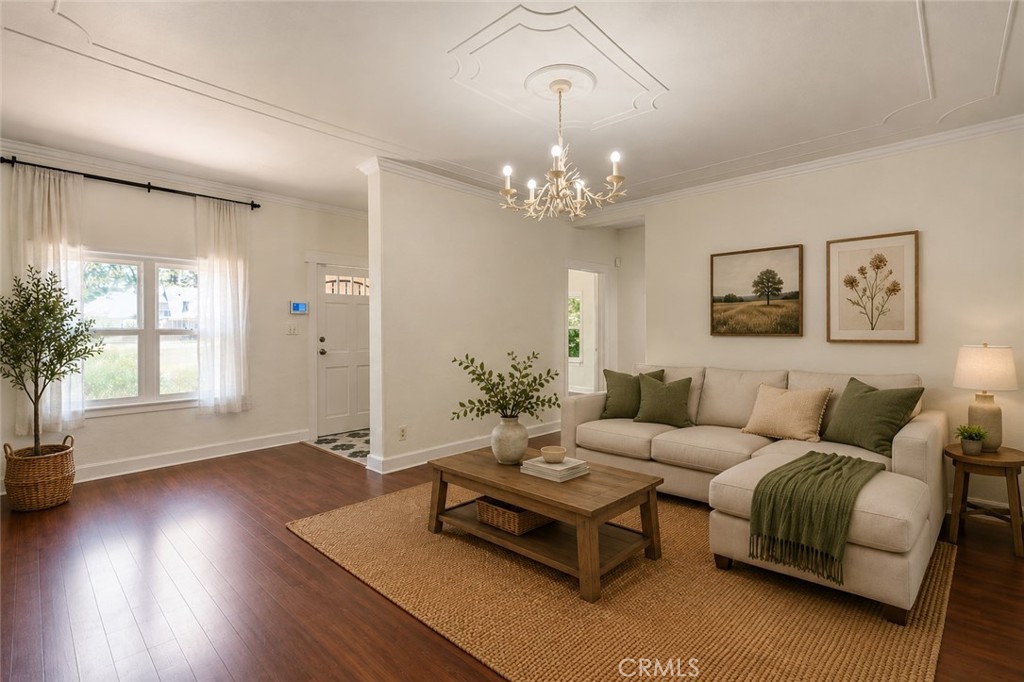 4073 Cedar Street Riverside, CA 92501 - Photo 5 of 49 Gallery Image 5